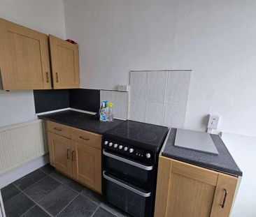 Castle Road, Scarborough, YO11 - Photo 5