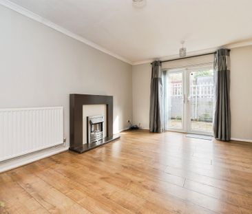 Bentley Green, Southampton - Photo 2