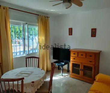 Alquiler de piso en Calle Trébol - Photo 2