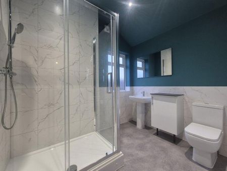 2 bedroom terraced house to rent - Photo 2