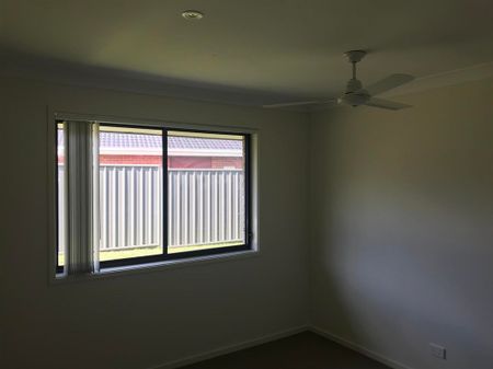 MODERN 3 BEDROOM DUPLEX UNIT - Photo 4