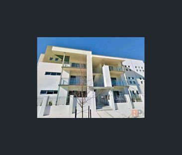 Convenient & Effortless Apartment Living in Heart of Ellenbrook - Photo 5