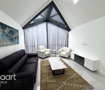 4 bedroom terraced house to rent - Photo 1