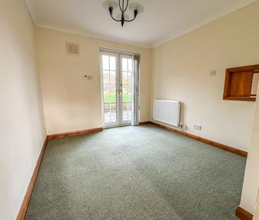 4 bedroom detached house to rent - Photo 2