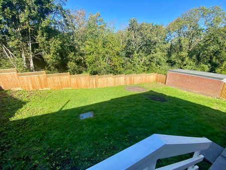 Treetops, Worsley Road, PO31 - Photo 2