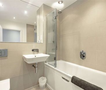A two bedroom apartment to rent at Kennet Island in Reading. With e... - Photo 5