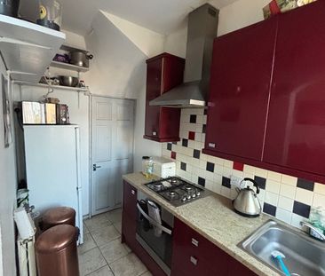 Room in a Shared House, Vinery Terrace, LS9 - Photo 4