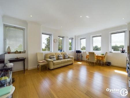 2 bedroom flat to rent - Photo 2