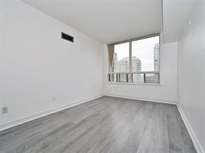 For Lease - 7 Bishop Avenue Unit# 903, Toronto, Ontario - Photo 3