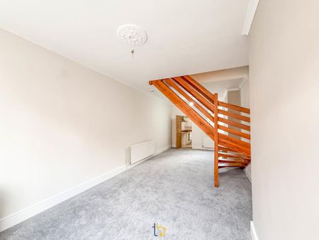 2 bedroom terraced house to rent - Photo 4