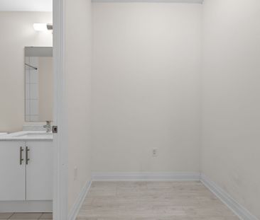 For Lease - 509 Dundas Street Unit# 709, Oakville, Ontario - Photo 5