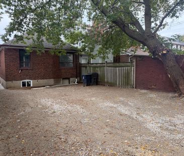 For Lease - 598 Oakwood Avenue, Toronto, Ontario - Photo 5