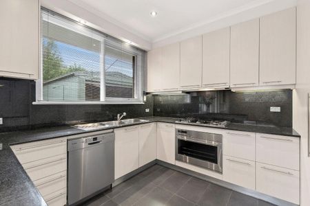 Thinking of selling? Contact our agent - Photo 3