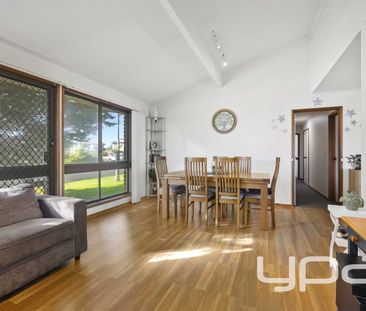 Close to the beach! - *Available for a 6 month lease only * - Photo 2