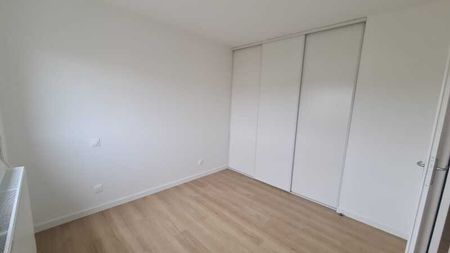 Location Maison 115 m² - Photo 4