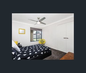 Spacious Family Home with Pool & Granny Flat in Prime Helensvale Lo... - Photo 5