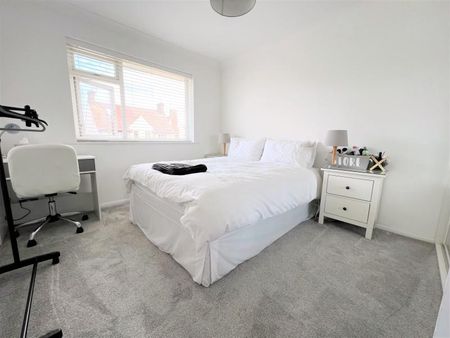 2 bedroom maisonette to rent - Photo 3