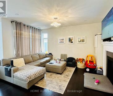 279 MOUNT NEBO WAY - Photo 1