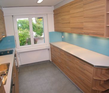 3.5-Zimmer-Wohnung im 1. Obergeschoss in Bachenbülach - Photo 1