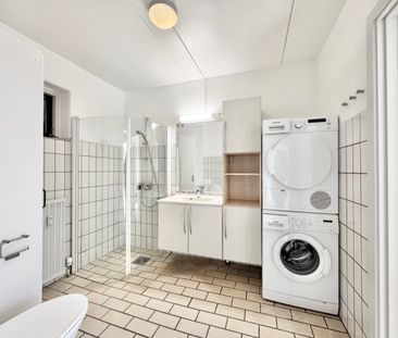 Indbydende 2-værelses lejlighed i hjertet af Odense - Foto 1