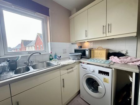 Liberty Way, Poole - Photo 4