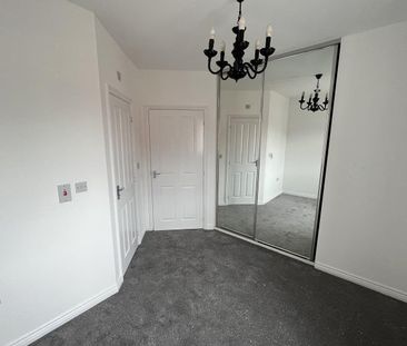 Century Way, Halesowen, West Midlands - Photo 6