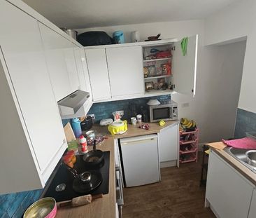 1 Bed Semi-Detached House, Guernsey Avenue, BS4 - Photo 3