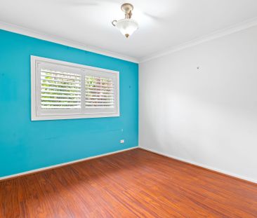 Stylish Townhouse - Photo 4