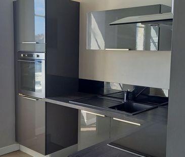 LAVAL, appartement T5 de 157 m² au 2ème étage - Photo 3