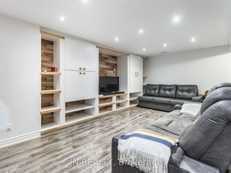 For Lease - 23 Hazelglen Court, Brampton, Ontario - Photo 5