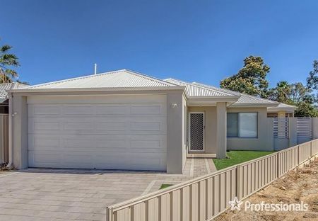 51 Lowanna Way, Armadale WA 6112 - Photo 5