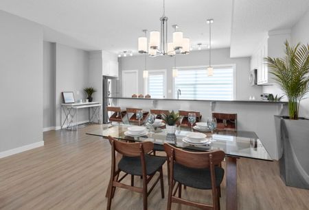 Edmonton Unfurnished townhouse Rental in Hamptons - Spacious UNFURNISHED Townhome With Double Garage In West End Community - Photo 2