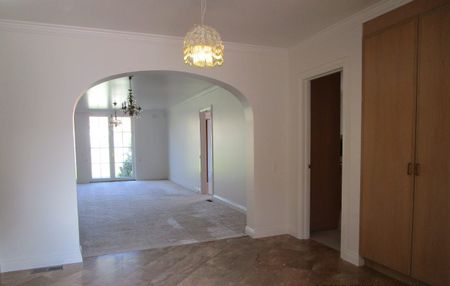 11 Dunbar Ave, Caulfield North - Photo 3