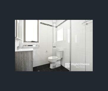 Neat and Tidy - Photo 2