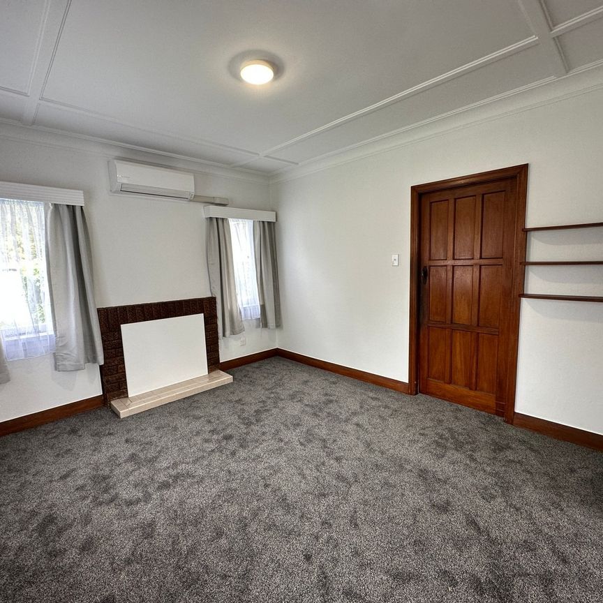 Stunning Refurbished Villa - Photo 1