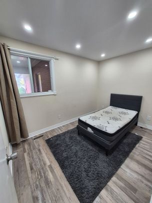 For Lease - 659 Elgin Mills Road Unit# Main, Richmond Hill, Ontario - Photo 1