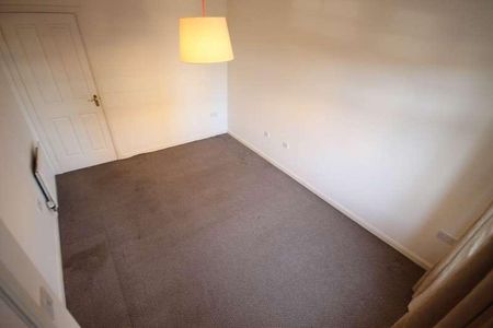 The Gardens, Middleton, Leeds, LS10 - Photo 3