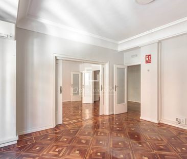 Luxury office for rent in Castellana, Madrid - Photo 5