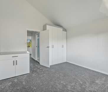 Inner City Convenience - Photo 5