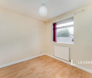 3 bedroom detached house to rent - Photo 2