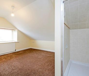 3 bedroom apartment to rent - Photo 3