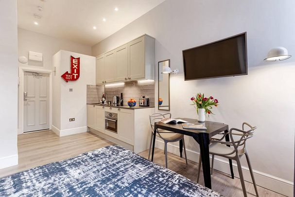 Studio to rent - Photo 1