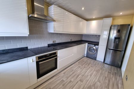 Ash Close, GOSPORT - Photo 5