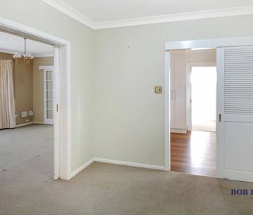 Family Home in Convenient Location - Photo 4