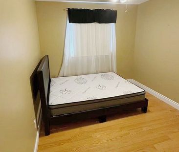 For Lease - 259 O'donoghue unit1 Avenue, Oakville, Ontario - Photo 2