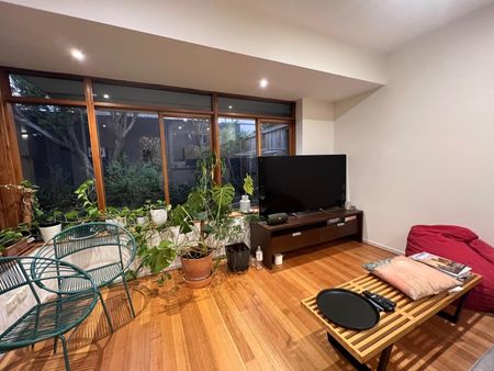 South Yarra - Photo 4