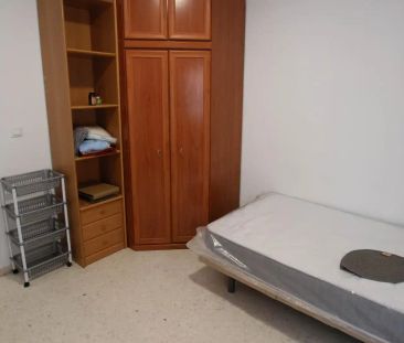 Piso de alquiler en Avenida de Juan Sebastián Elcano, Ciudad Jardín - Photo 6