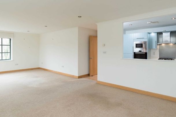 The Tramshed, Walcot - Photo 1