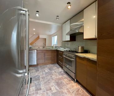 For Lease - 633 Christie Street Unit# Upper, Toronto, Ontario - Photo 3