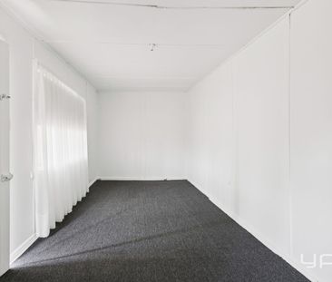 Flexible Home with Bungalow – Available Now 74 Broadway, Capel Sound - Photo 1